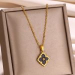 S1796ec2b4e23452f9b19e34eaf565032Z Pendentif Croix Romane