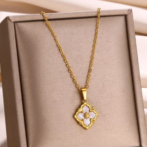 Pendentif Croix Romane