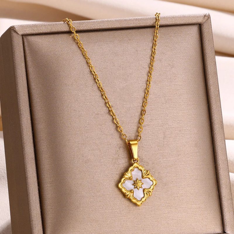 Pendentif Croix Romane