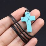 Collier Croix Pierre