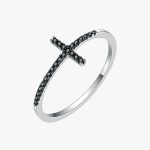 bague-croix-noir