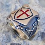 bague-croix-rouge-368