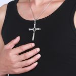 collier-croix-vin-diesel-577