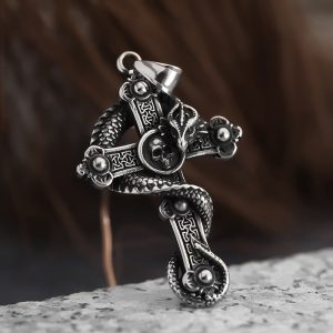 Pendentif Croix Gothique