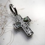pendentif-croix-grave-307