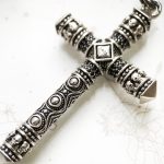 pendentif-croix-pierre-du-nord-425